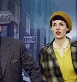 Agatha christie aur ajeeb parivar 2017 - DesireMovies, DesireMovies2.My